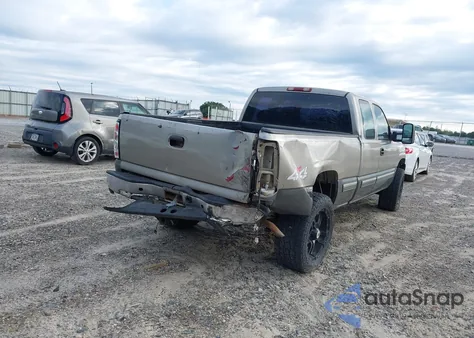 1999 Chevrolet Silverado 2500 Ls z USA, uszkodzony, nr VIN 1GCGK29U2XE206394